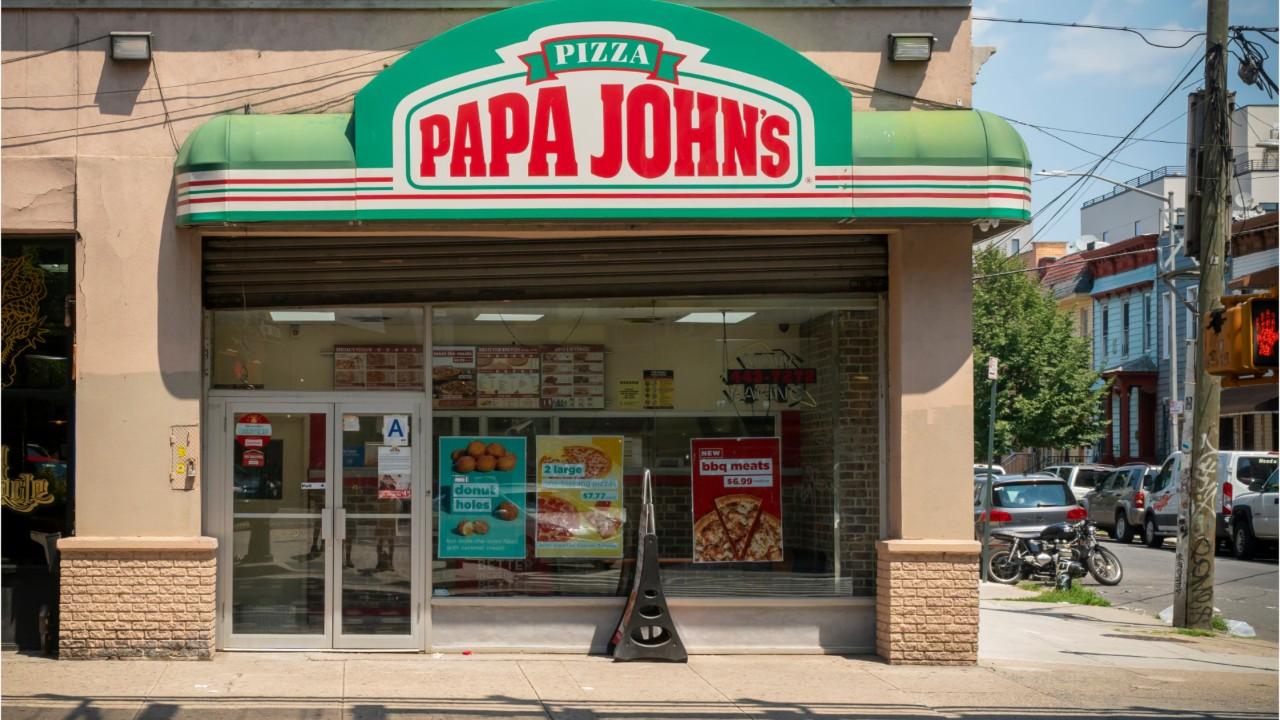 Former Papa John's CEO and Shaq exchange words over pizzas