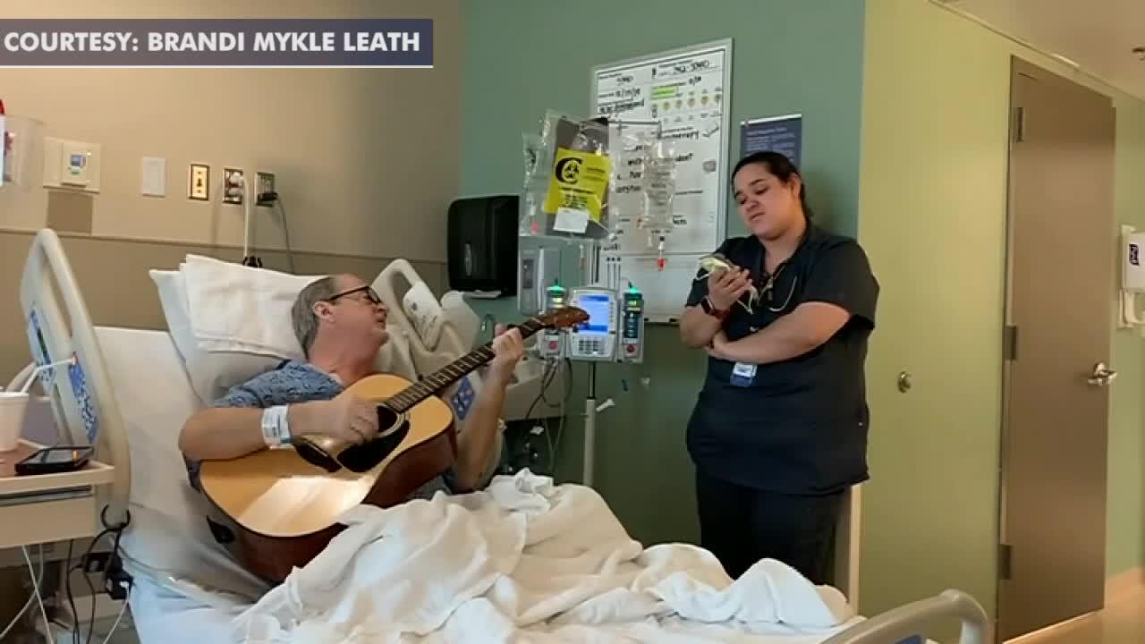 Nurse, chemo patient join in singing 'O Holy Night'