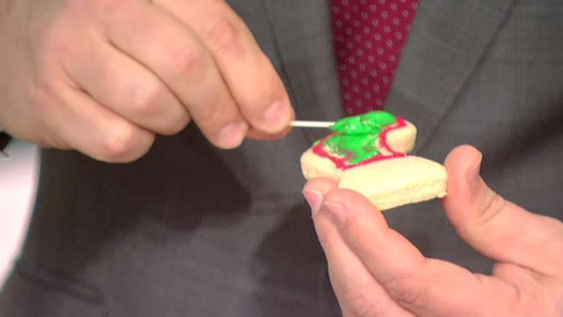 Tips on how to decorate the perfect holiday cookie