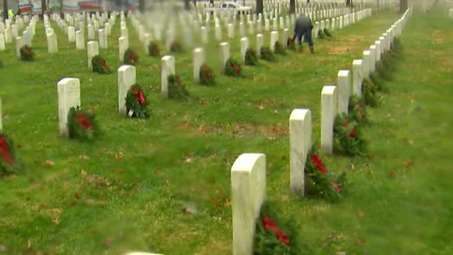 Wreaths Across America honors America's veterans this holiday season