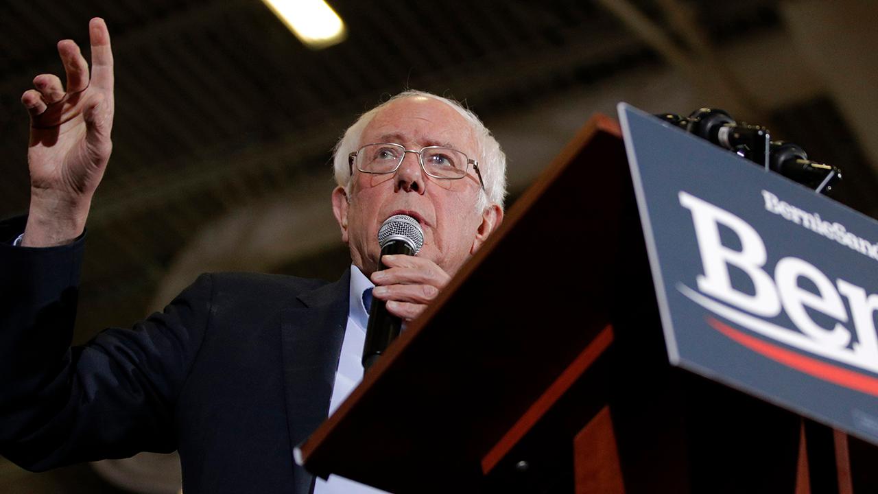 Sen. Bernie Sanders goes to bat on the campaign trail to save minor league baseball teams 