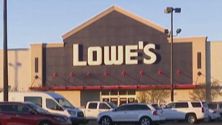 Lowe's looks to hire more than 53K new employees