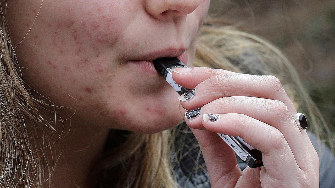 The FDA bans fruit and mint flavored vaping products to deter teenage use. Dr. Marc Siegel weighs in.
