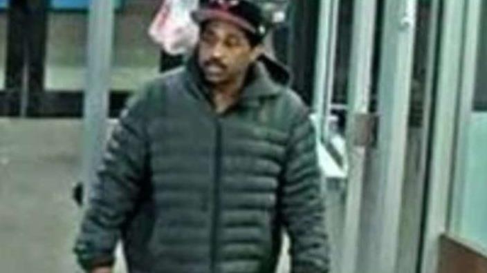 NY serial robber freed under new bail policy robs 5th bank the following day
