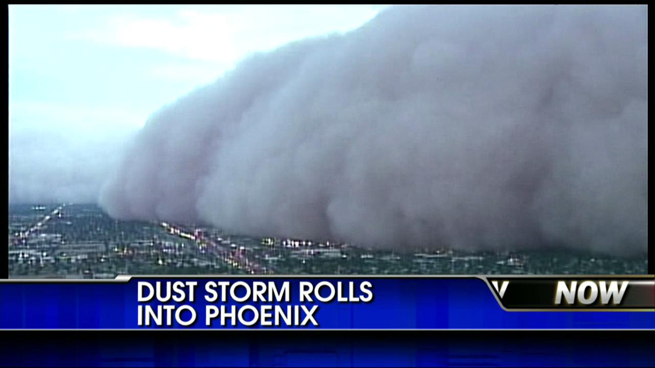 Amazing Video Shows Dust Cloud Moving Over Phoenix
