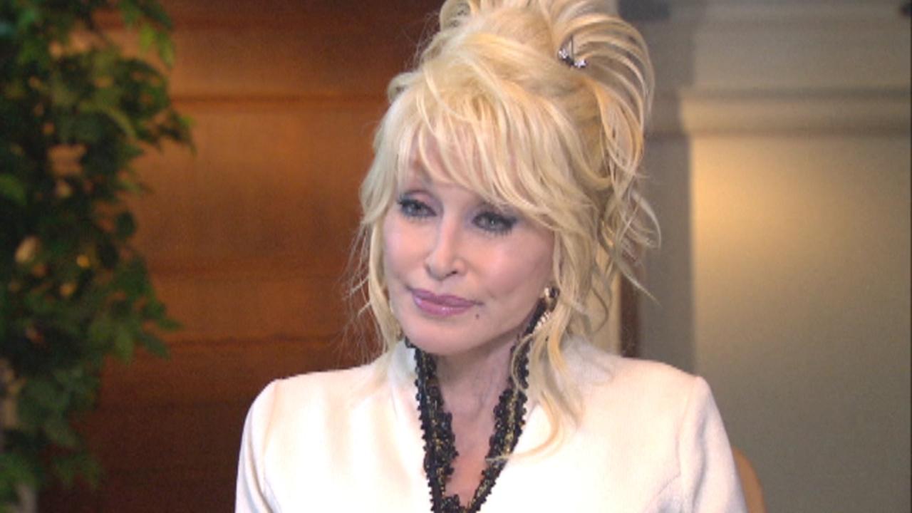 How Dolly Parton Made Jennifer Aniston Burst Into Tears Fox News