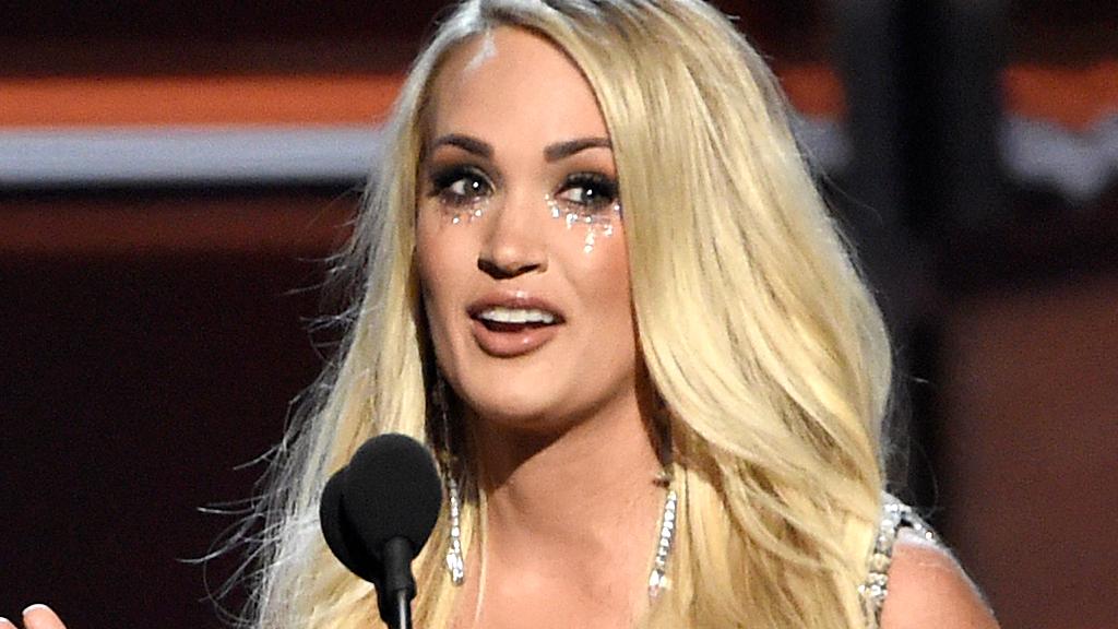 Carrie Underwood selling home where she suffered 'freak accident'