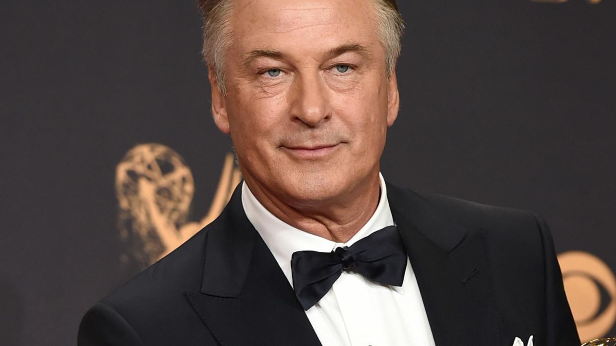 Alec Baldwin Calls For Overthrow Of Trump At Dem Fundraiser In New   694940094001 5848925241001 5848919989001 Vs 