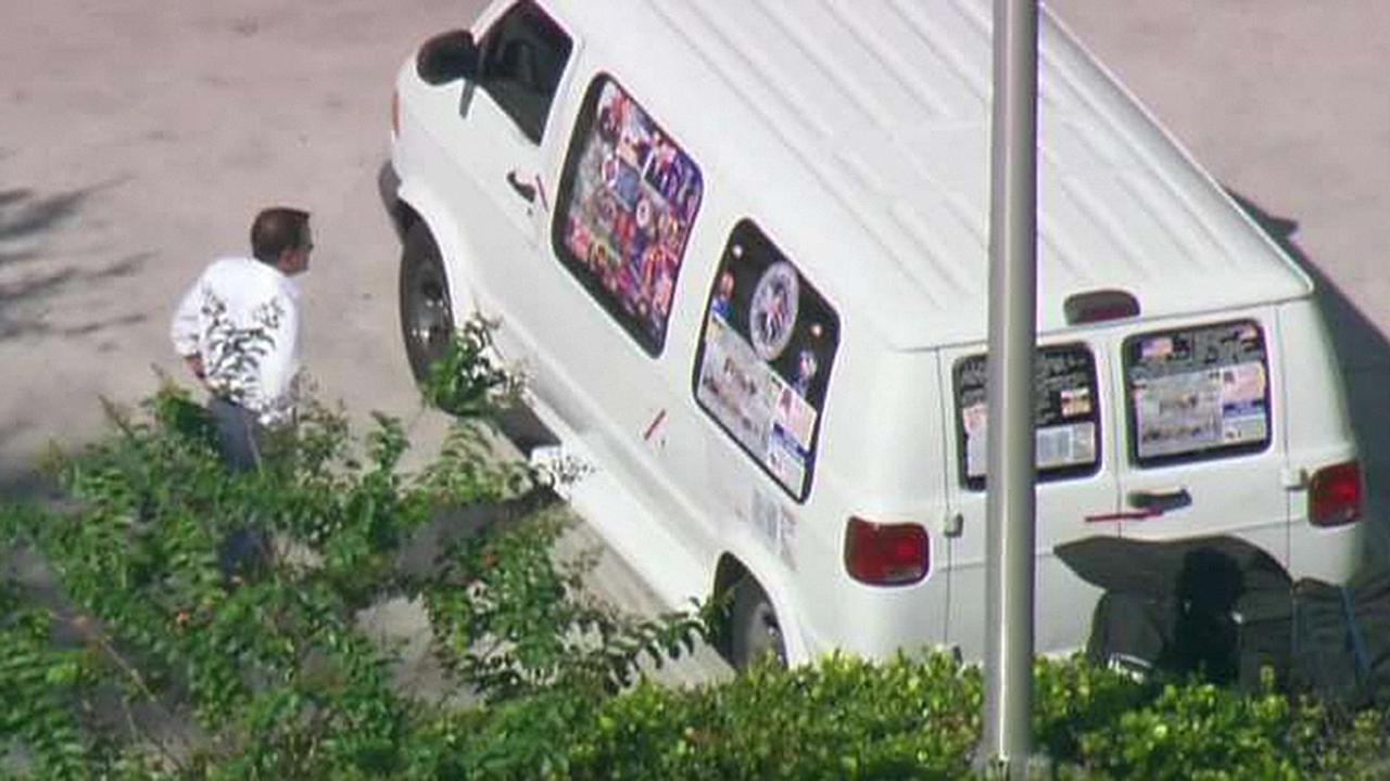 Mail bomb suspect identified as Cesar Sayoc