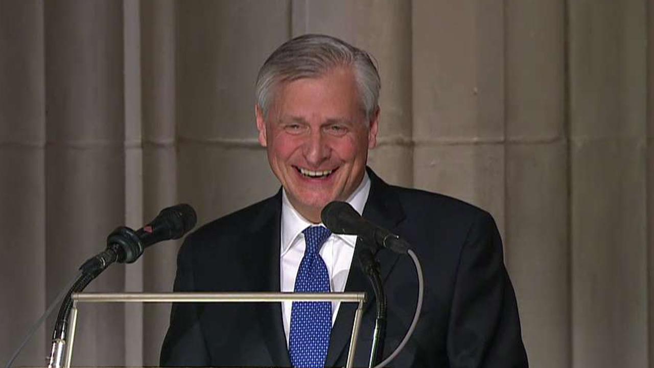 George H.W. Bush's biographer Jon Meacham draws laughs from Bush kids ...