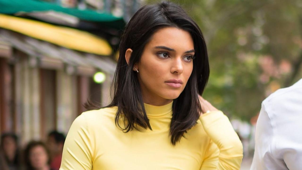 Kendall Jenner Fans Upset That Stars Most Raw Story Is A Paid