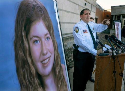 Missing Wisconsin teen Jayme Closs found after flagging down dog walker