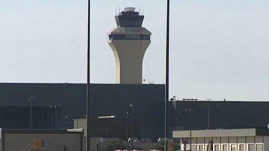 Air traffic controllers union looks to sue Trump administration over shutdown