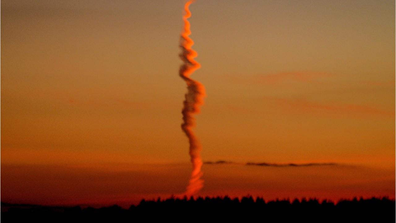 Strange red spiral cloud in England stumps experts