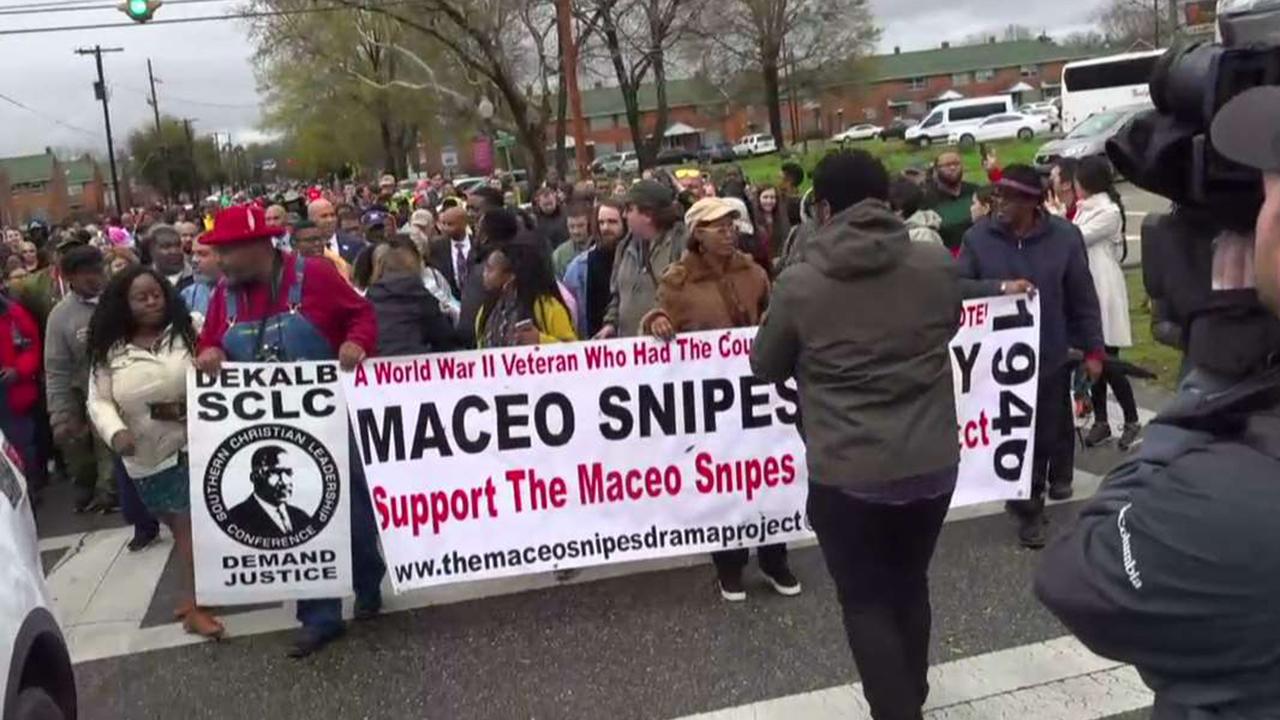 Democratic presidential hopefuls descend on Selma to mark 45th anniversary of 'Bloody Sunday'