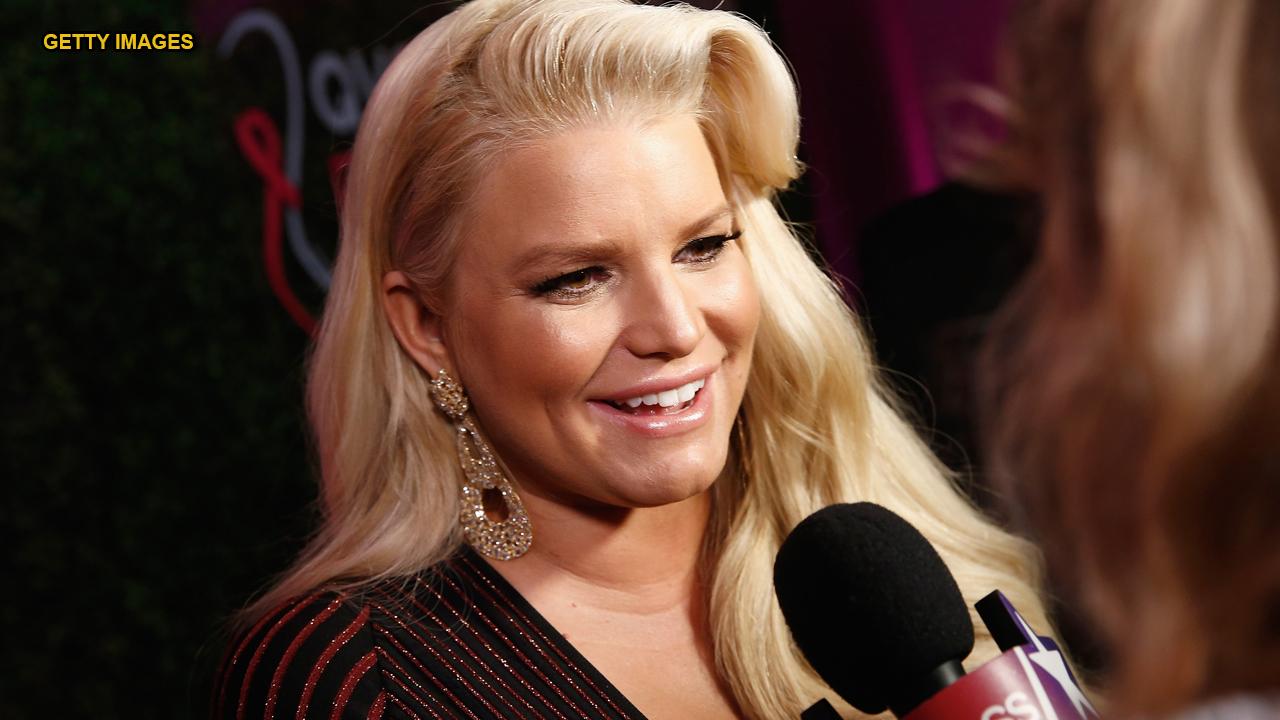 Jessica Simpson: news, photos, pregnant, baby, shows and more