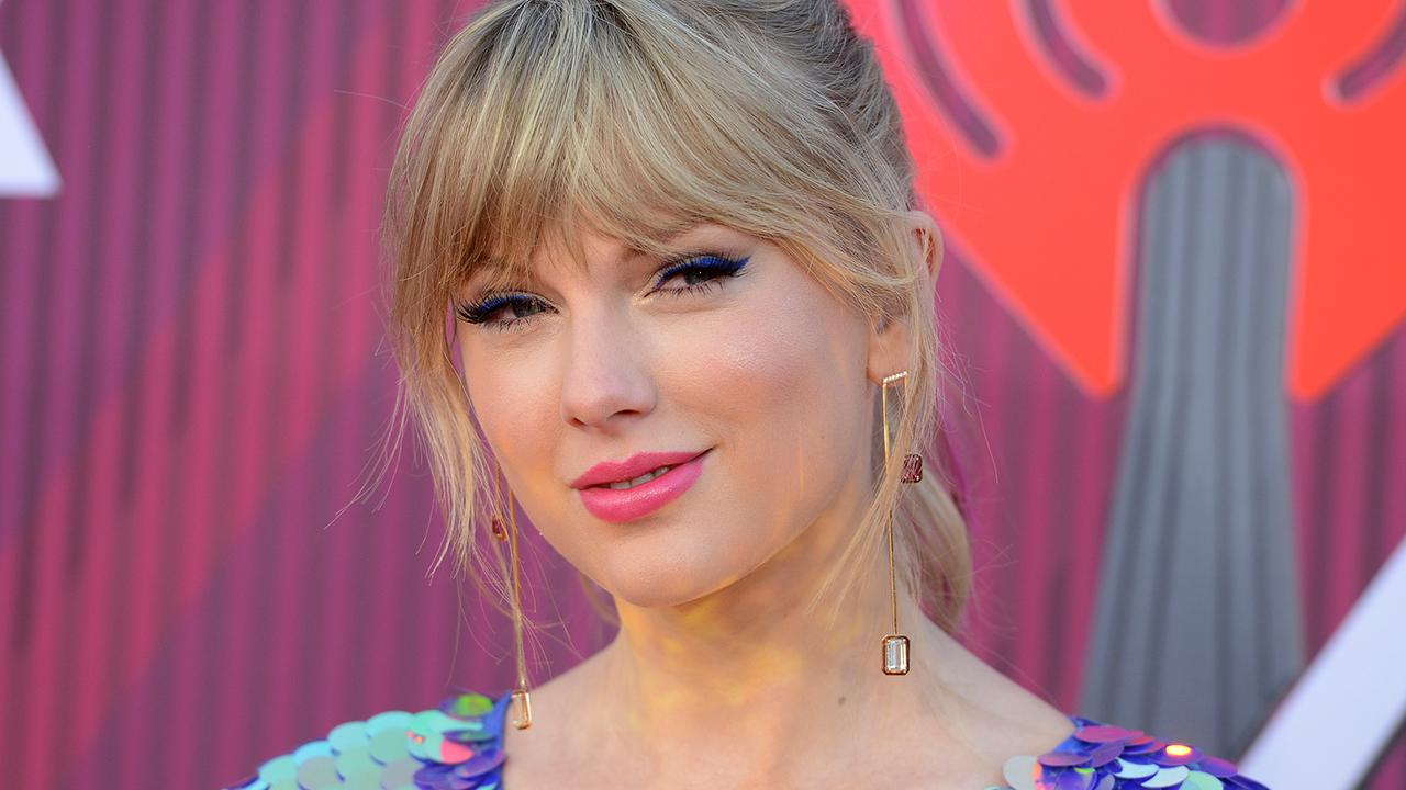 Taylor Swift Cant Shake Off Copyright Lawsuit Report Fox
