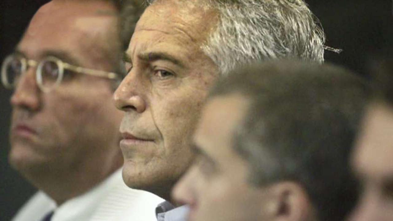 Jeffrey Epstein Feared Cellmate A Muscle Bound Ex Cop