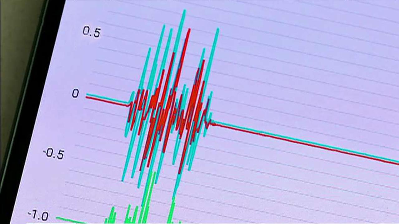 California unveils earthquake warning system