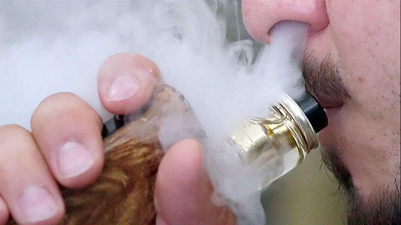 Doctors in Detroit perform double lung transplant on patient with vape related lung injury