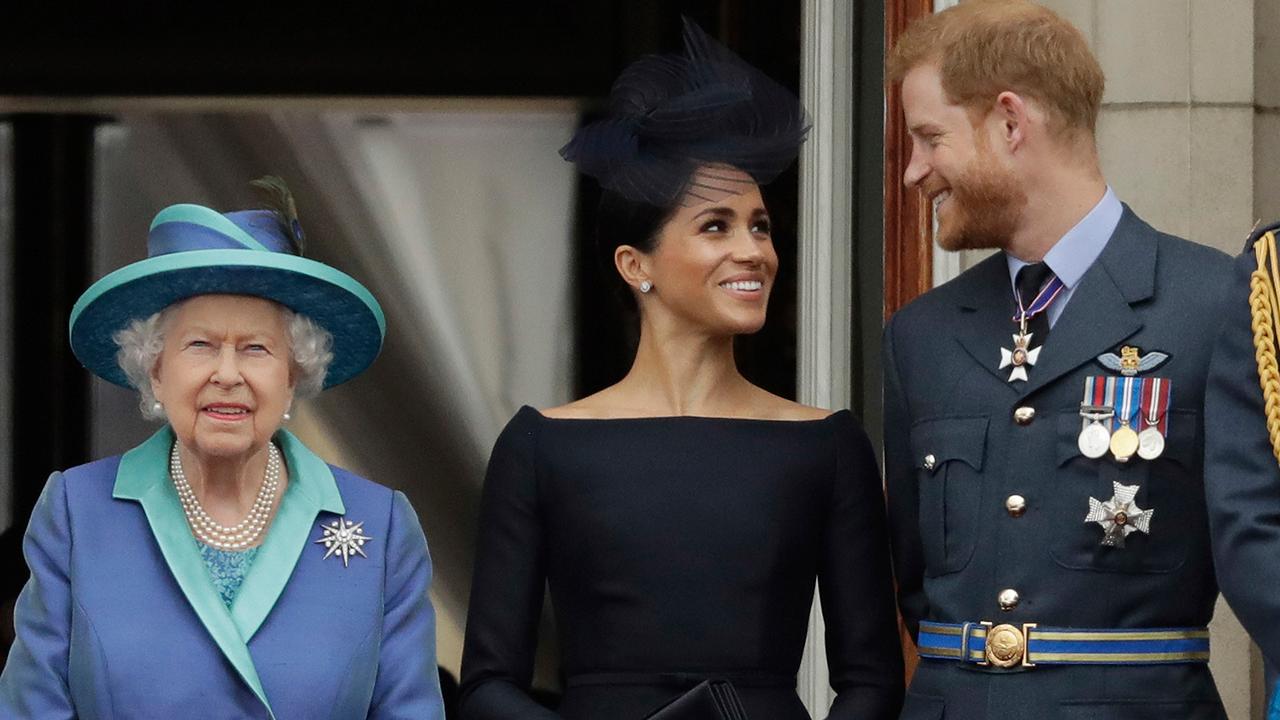 Meghan Markle Received A Master Class From Queen Elizabeth Before Leaving Royal Family Book Claims Fox News