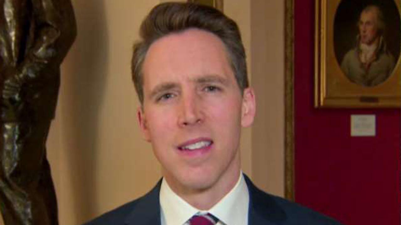 Hawley on Chief Justice Roberts' 'extraordinary' rebuke of House managers, Trump team